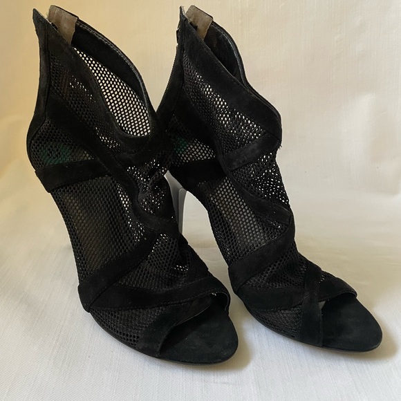 Guess black mesh open toe bootie - Picture 2 of 3